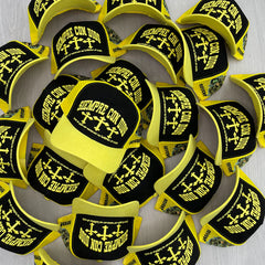 REYESF GORRA SIEMPRE CON DIOS 3 CRUZ GORRA AMARILLO/NEGRO