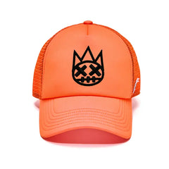 Gorra de camionero con parte trasera de malla y logotipo Shimuchan Clean de Cult en coral