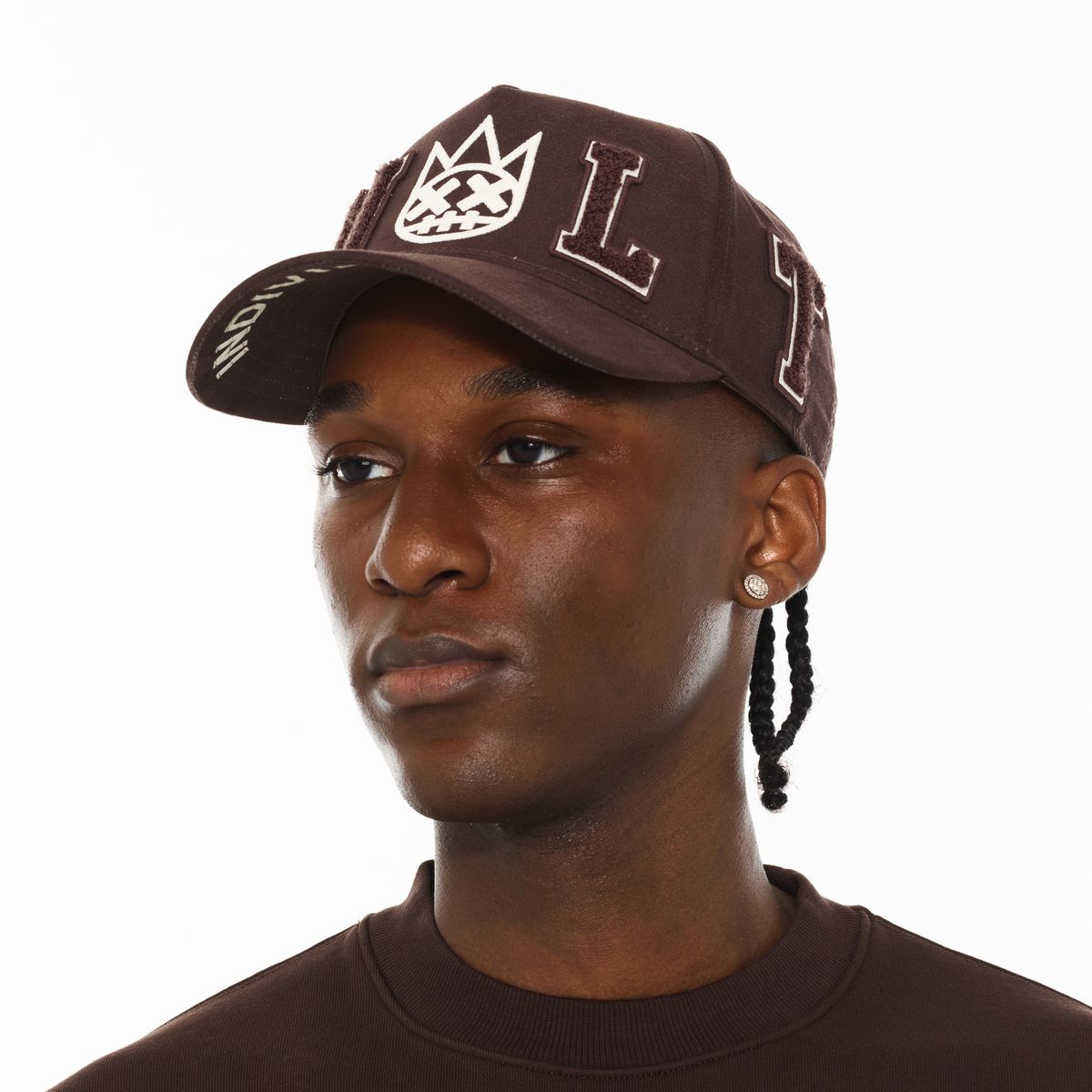 LOGO MESH BACK TRUCKER HAT "CULT CHENILLE SUEDE"