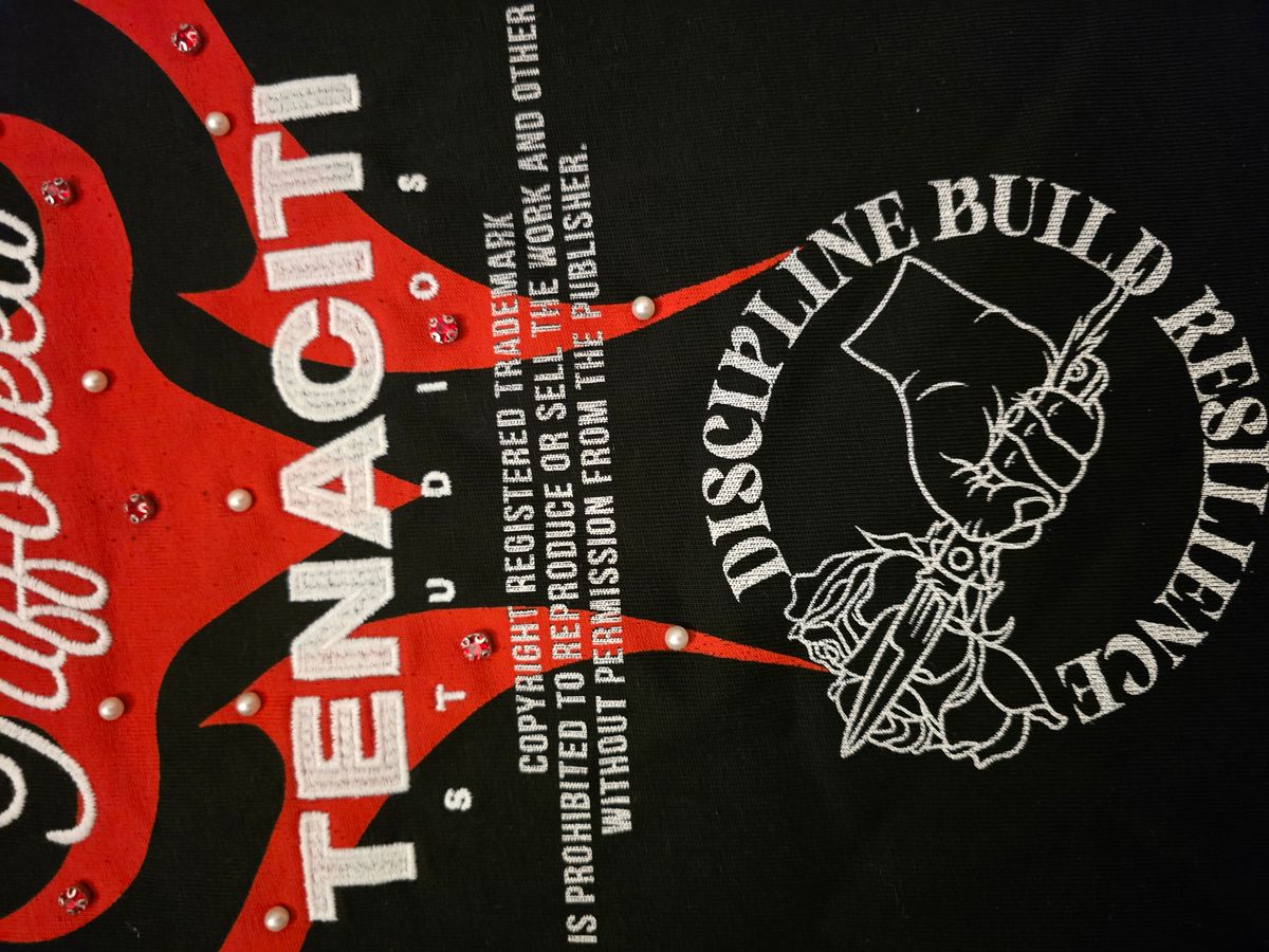 TENACITI Angel Bow Tee Black