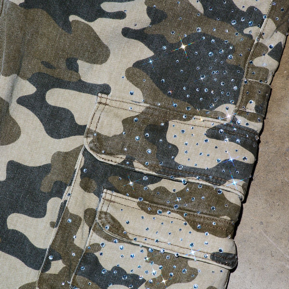 DUAA CREATIVE'' GREEN CAMO CARGO GREEN