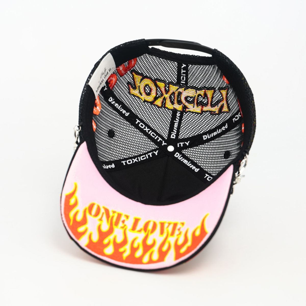 TOXICITY LOVE HARD TRUCKER TD001-900-LOVEHARD BLACK Trucker Hat