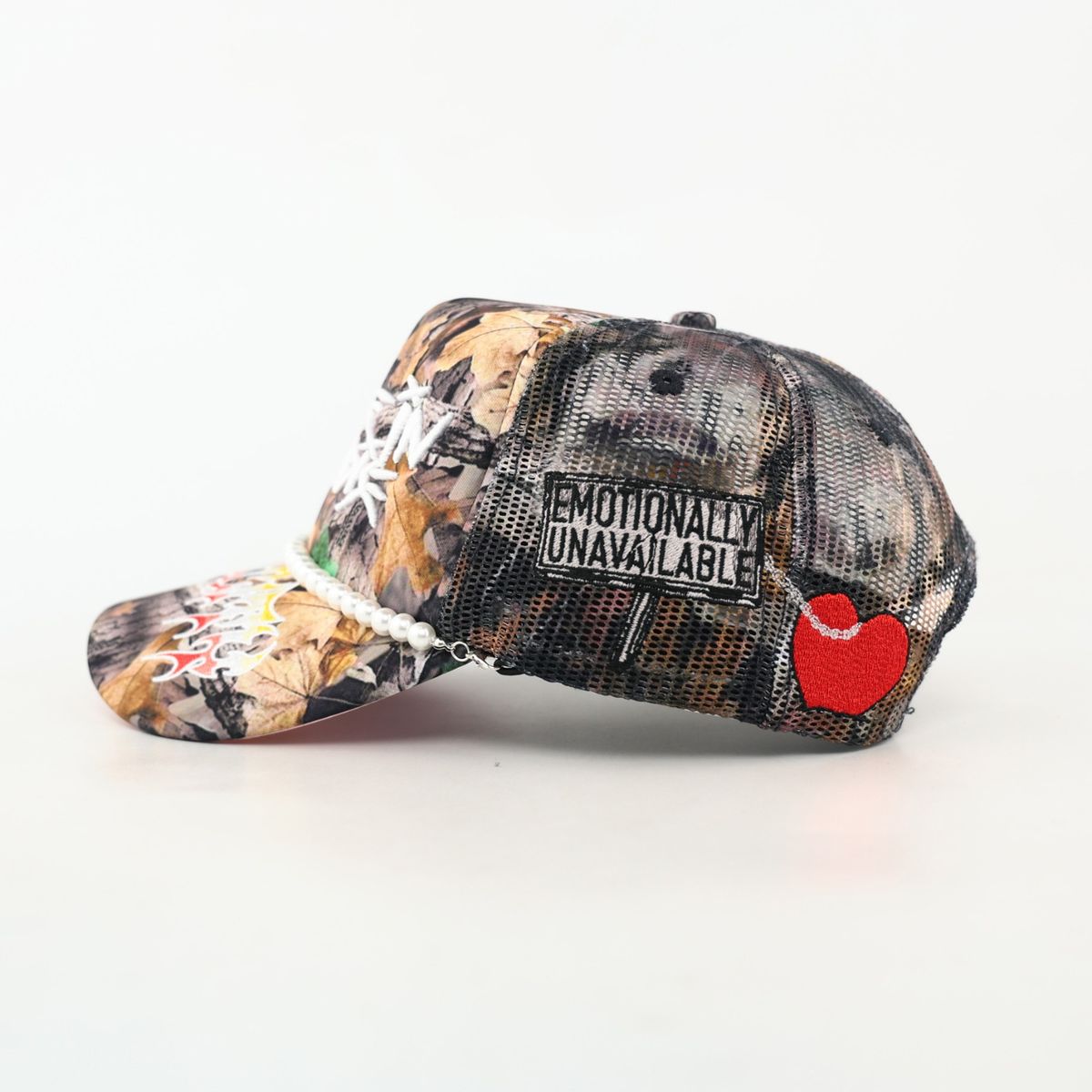 TROUBLE IN PARADISE TRUCKER HAT (TD-001-900-TROUBLE)