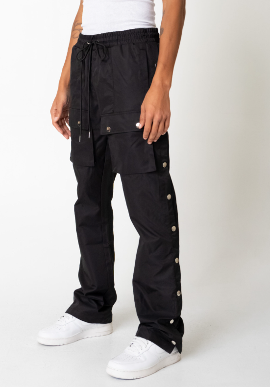 EPTM EP11272 – SNAP CARGO FLARED PANTS BLACK