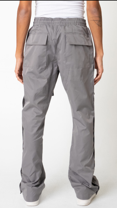 EPTM EP11274 – SNAP CARGO FLARED PANTS GREY