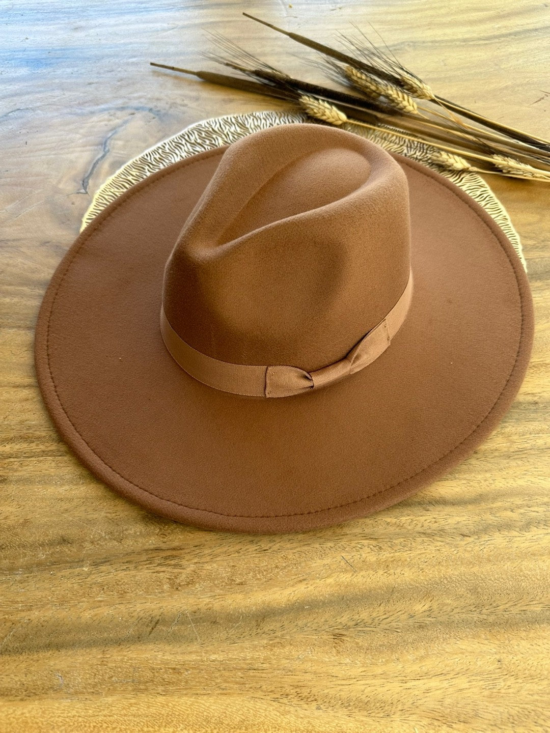 Vegan felt fedora hat in marled colors